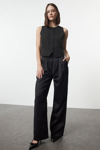 Trendyol Collection Schwarze gewebte Hose mit weitem Bein – TWOAW25PL00039