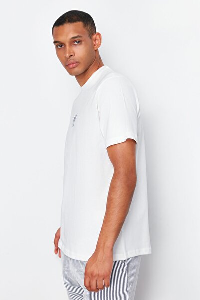 Trendyol Collection Ecru Embroidery Plus Size Cotton T-Shirt - Tmnss24Bf00045