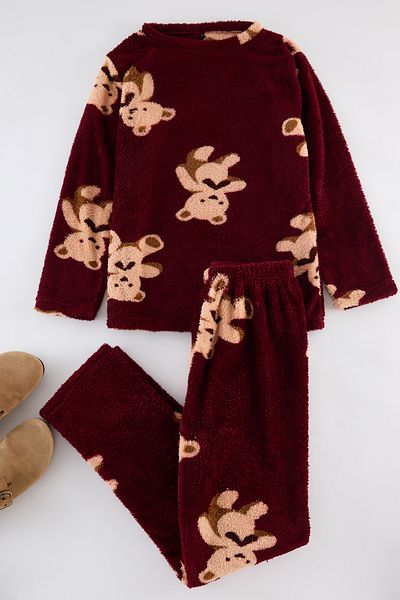 Trendyol Collection Wellsoft Claret Red Knitted Pajama Set - Winter Set with Teddy Bear Thmaw24Pt00191