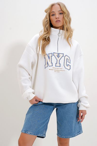 Trend Alaçatı Stili Weißes besticktes UniseX-Übergrößen-Sweatshirt mit Stehkragen - 3-fädig ALC-X12502