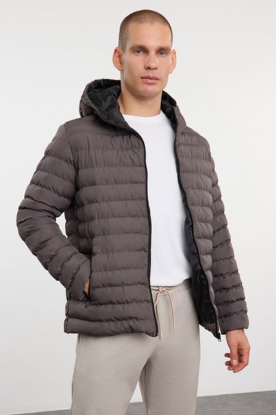 Trendyol Collection Anthracitová zimní bunda Regular Fit s kapucí - Tmnaw25Mo00028