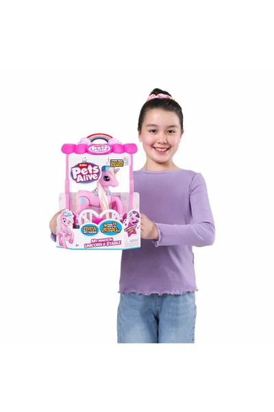 Giochi Presiozi Pets Alive Sesli Ve Işıklı Sihirli Unicorn & Ahır Oyun Seti