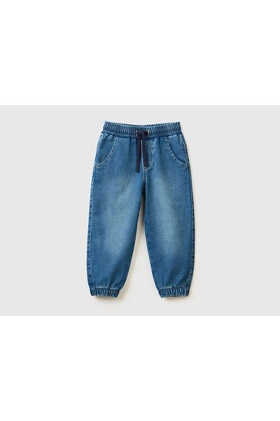 United Colors of Benetton Erkek Çocuk Yüz Baskılı Denim Jogger Pantolon