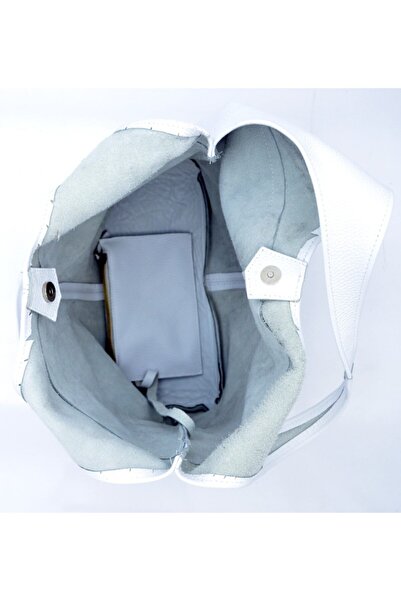 Veskemann Τσάντα ώμου Randy από γνήσιο δέρμα σε λευκό χρώμα