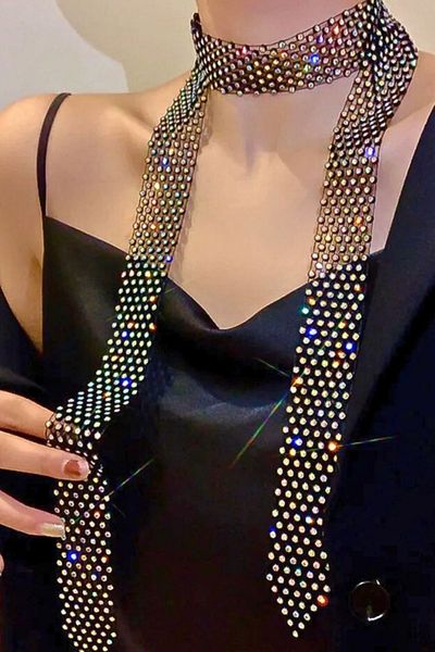 PETEK AKSESUAR Choker Necklace with Rhinestone Sleeves