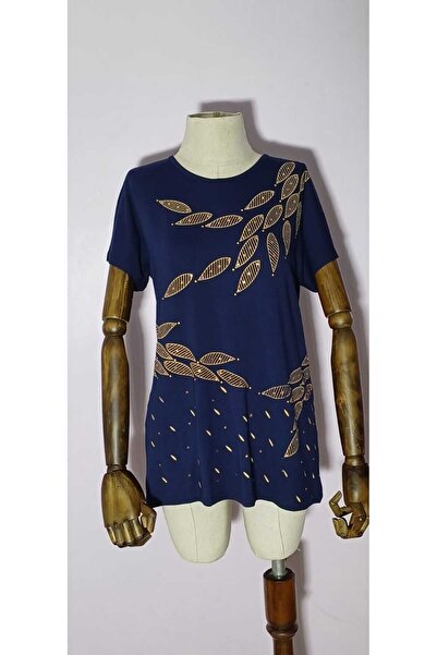 akgül giyim نموذج بلوزة الأم من القطن الممشط المطبوع بأكمام قصيرة ومرصع بالأح...