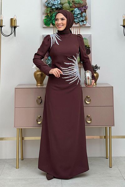 Bym Fashion Βραδινό φόρεμα με πέτρινη λεπτομέρεια στον ώμο και τη μέση 3909 - Καφέ