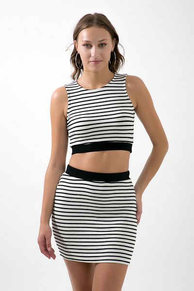 MuuBs Bluză crop cu mânecă zero cu fustă elastică cu dungi Stile Extra Crop