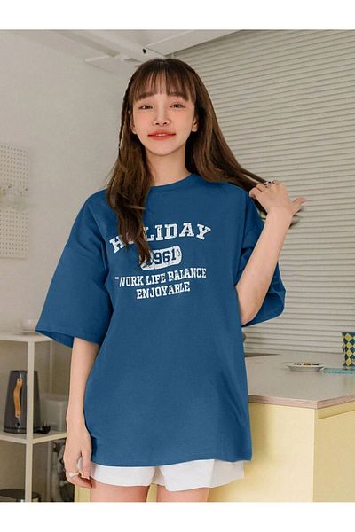 Know Dámské tyrkysově modré tričko Holiday 1961 Oversize s potiskem