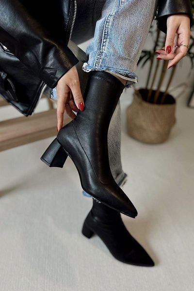POLKA STORE Γυναικεία μποτάκια Flex Stretch με μεσαίο τακούνι με μυτερό τακούνι