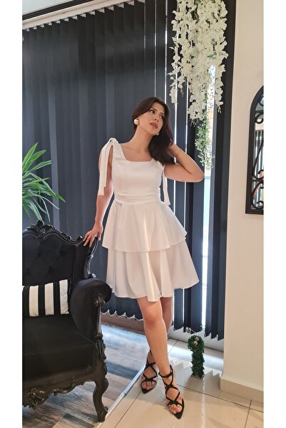 makbuleofficial Ekrubeyaz Saten Kare Yaka ,Kolsuz,Omuzları Fiyonklu Söz Nişan Mezuniyet Elbisesi