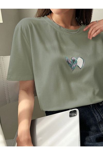 Know Women's Green Double Heart Printed Oversize T-shirt