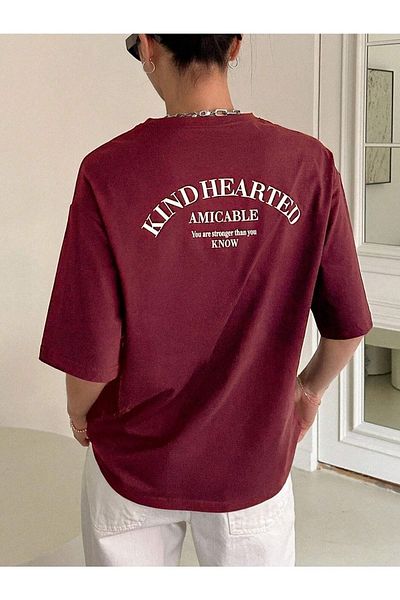 Know Tricou supradimensionat cu imprimeu Kind Hearted Burgundy de damă