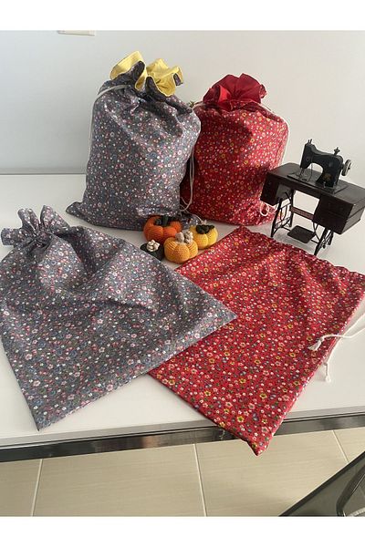 NESLİHAN HOBİ ATÖLYESİ Red & Gray Floral 2 Pieces of Food Pouch and Bag - 35*50 cm Size Is 5-7 kg Attack