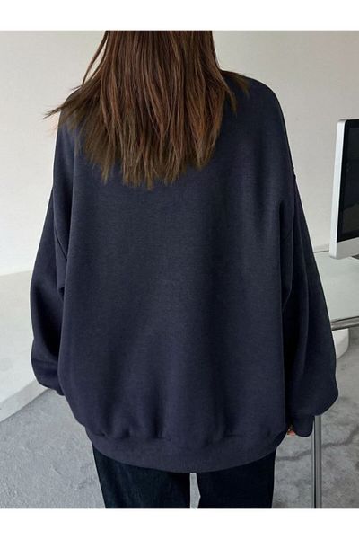Know Women's Navy Blue Staggertly Printed Crew Neck Sweatshirt