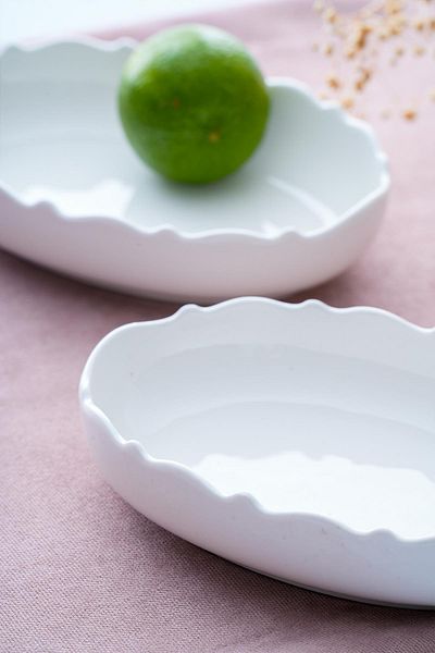 ACAR Nirvana 16.5 cm Oval Presentation Plate