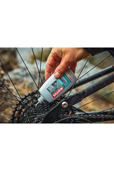 Motul BİSİKLET ZİNCİR YAĞI WET ISLAK 100ML