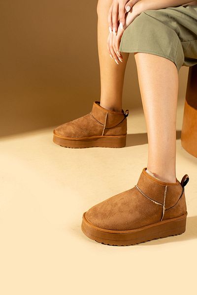 Pembe Potin Γυναικεία Mini Tan Nubuck Μποτάκια με Γούνινο Εσωτερικό Επίπεδο Χοντρό Άνετη Σόλα Γυναικεία Παπούτσια
