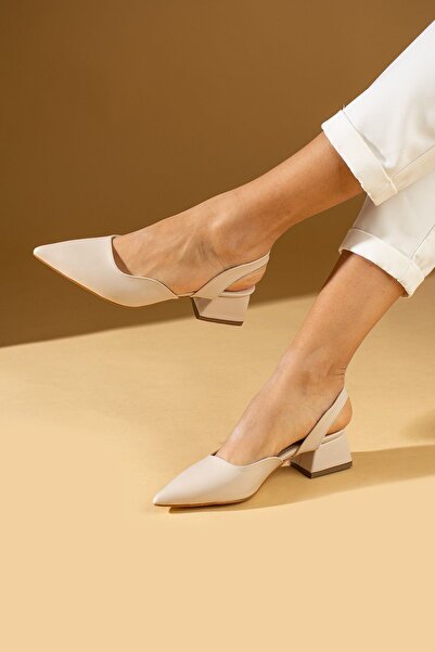 Pembe Potin حذاء نسائي كلاسيكي بيج قصير ونعل مريح وقالب كلاسيكي بكعب يومي للمكتب