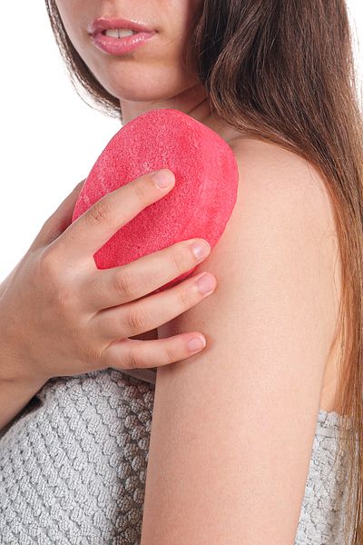 MirCotton 120 جرام صابون اسفنجي طبيعي "فراولة" صناعة يدوية