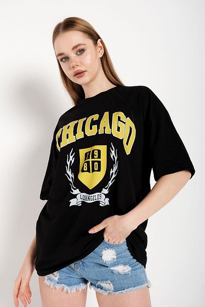 Trendseninle Tricou oversize imprimat Chicago 1980 negru pentru femei