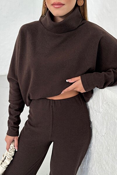 Trendseninle Kadın Kahverengi Selanik Kumaş Boğaz Detaylı Oversize Takım