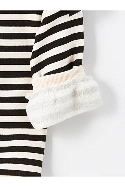 LC Waikiki Printed Crew Neck Long Sleeve Baby Girl Sweatshirt