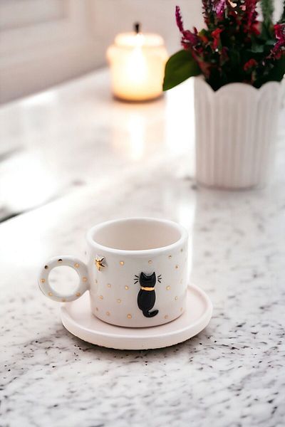 Özce Art Ceramic Atelier Cat Patterned Handmade 170 ml Turkish Coffee - Cup and Saucer with Gold Detail