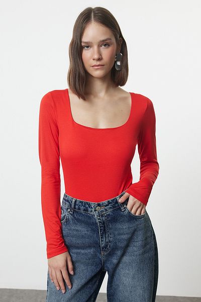 Trendyol Collection Prémium piros kötött test - négyzet alakú gallér, alul kapcsos Twoaw24bd00062