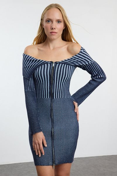 Trendyol Collection Rochie premium din tricotaje indigo mini - Efect de spălare, fire speciale TWOAW25EL00005