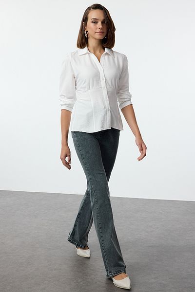 Trendyol Collection Koszula dopasowana z bawełny w kolorze ecru - dopasowana w talii, TWOAW25GO00041