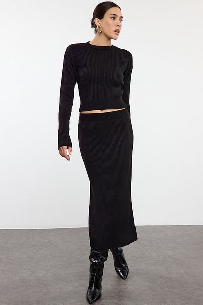 Trendyol Collection Black Knitwear Crop Skirt Set - TWOAW23AU00240