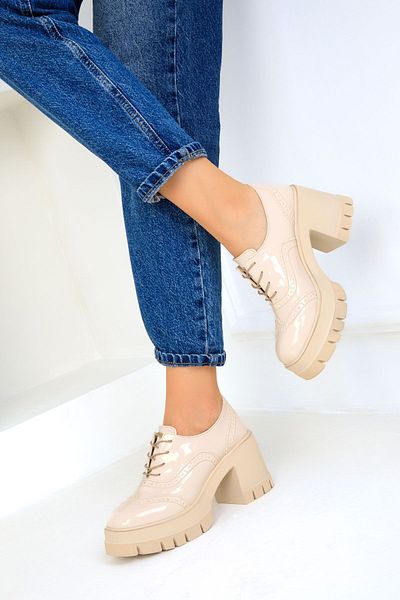 SOHO Beige Lackleder 19510 Modell Damen Freizeitschuhe