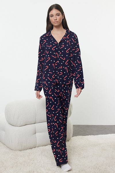 Trendyol Collection Set pijamale din viscoză bleumarin cu tema de Anul Nou - Buline THMAW25PT00168