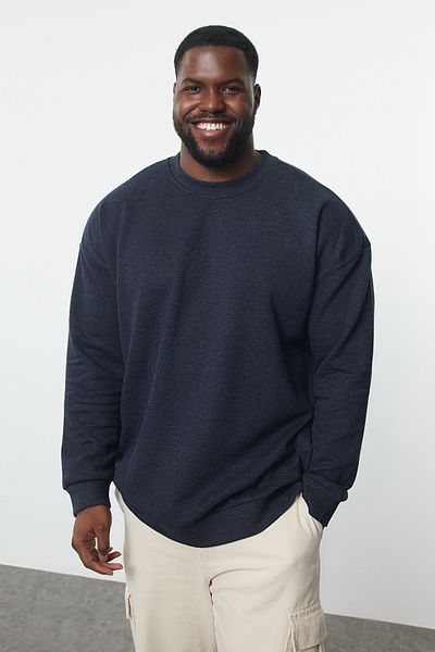 Trendyol Collection Φούτερ Indigo Plus Size Fleece - Crew λαιμόκοψη, στάμπα στην πλάτη, φαρδιά εφαρμογή TMNAW24AO00004