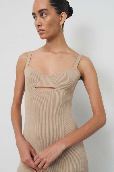 Mısırlı Rochie de tricotaj bej cu bretele