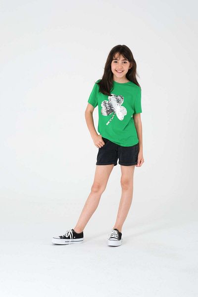Kyron Girl's Reversible Sequined Clover Patterned T-Shirt / Stylish and Fun