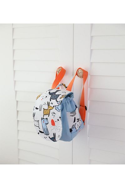 m montefair Nursery Kindergarten Bouncing Dogs 101 Children's Backpack 25X20X15