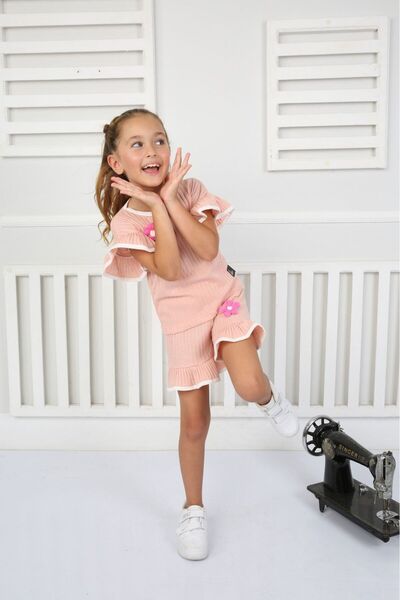 tunays shopping Costum pentru fetiță cu accesorii de flori și pantaloni scurț...