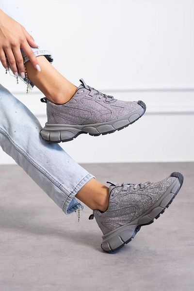 Balenciaga triple s trendyol top