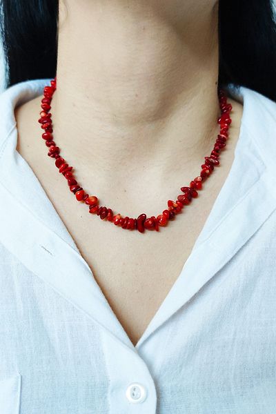 Armis Coral Natural Cracked Stone Necklace