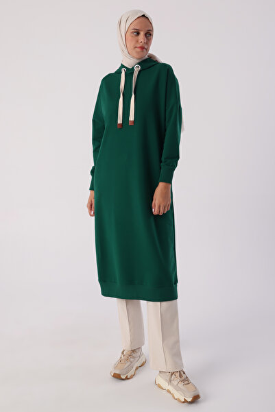 ALLDAY سترة العرق ذات اللون الأخضر الزمردي مع جيوب