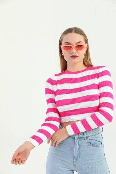 BİKELİFE Pulover crop cu dungi roz de damă