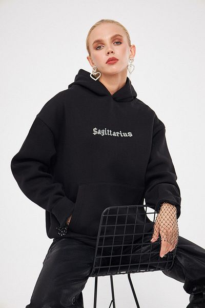 The Champ Clothing Суитшърт с качулка отвътре от полар и принт Стрелец с надпис „камък“ в черно