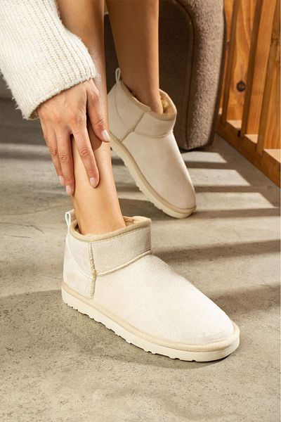 Ecru Ultra Mini Beige Γυναικείες Μπότες με Γούνα Εσωτερικά Flat Sole (3 CM) Γυναικεία Παπούτσια (HUG)
