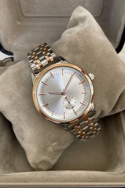 Leerybee More Than One Clock: Women's Special Designs