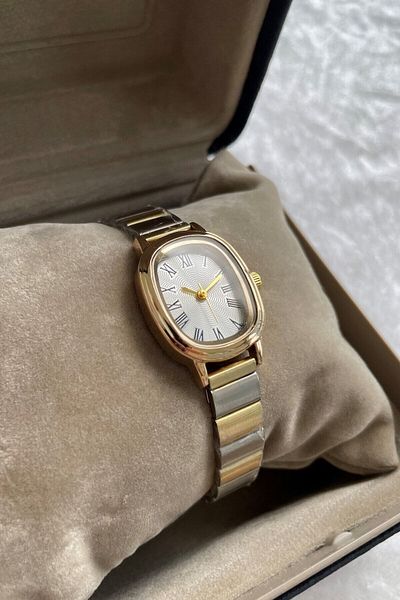 Leerybee Minimalist Elegance: Gold - Silver Color Elegant Women's Wristwatch