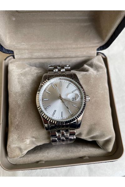 Leerybee Silver Color Premium Men's Wristwatch