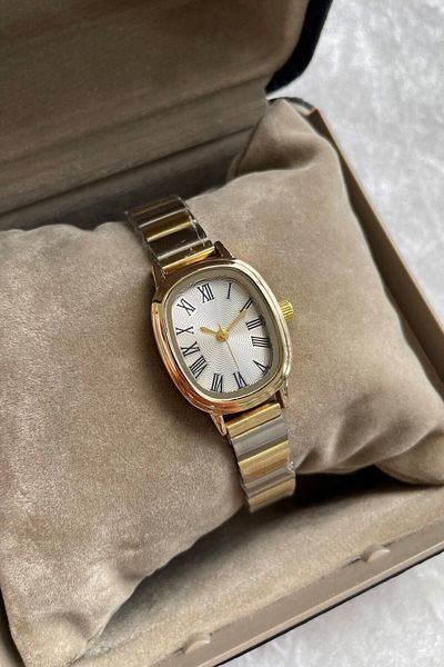 Leerybee Minimalist Elegance: Gold - Silver Color Elegant Women's Wristwatch