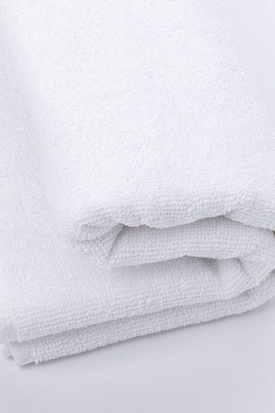 DAT35 White Athlete Sports Training Towel Gym Fitness Plates Boxing Tennis Sports Towel 100% Cotton 50 X 90 Cm
